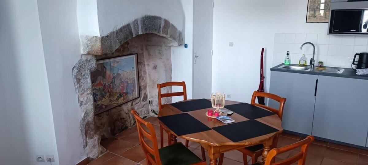 Chez Adele Villa Mont-Saint-Michel ภายนอก รูปภาพ