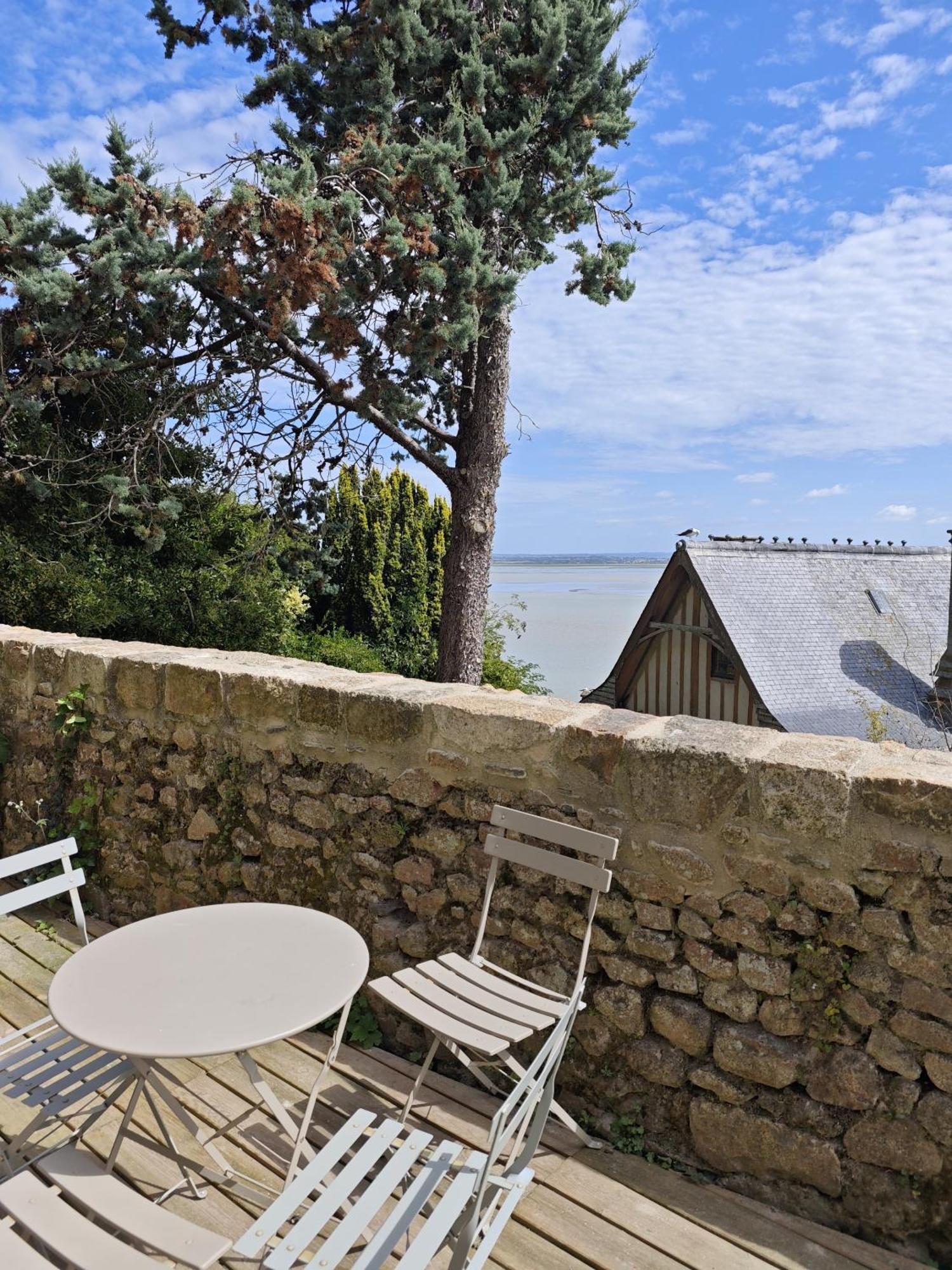 Chez Adele Villa Mont-Saint-Michel ภายนอก รูปภาพ